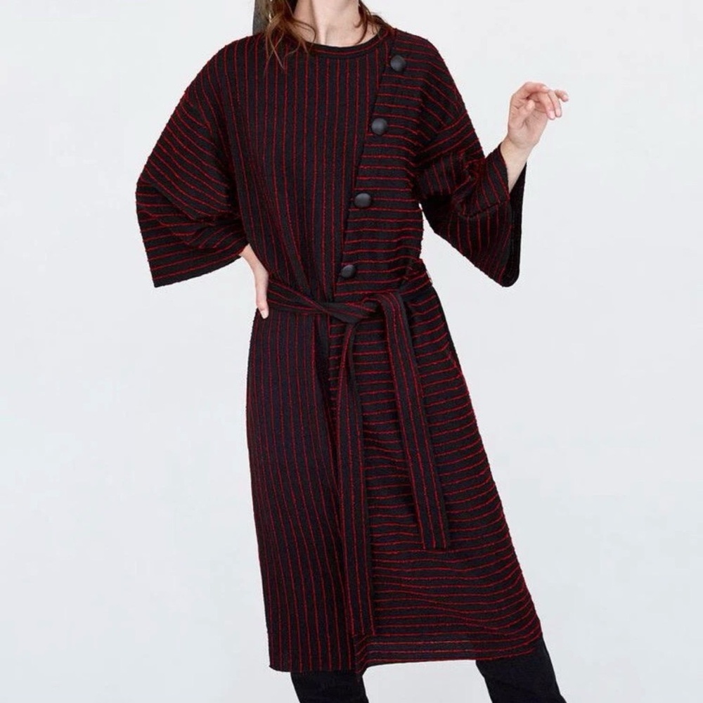 Zara Women’s Red Black Striped Jacquard Button Detail Belted Midi Dress Sz M